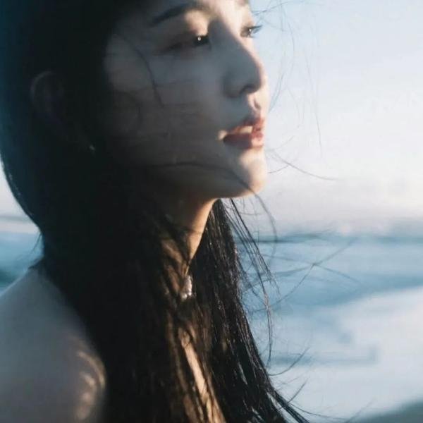 总是搞砸的单身女人迪亚!海报